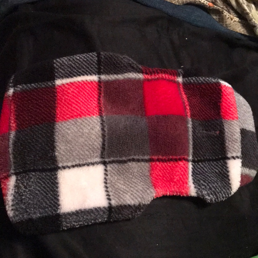 Dog sweater new without tags Size S
